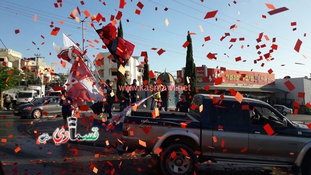 فيديو : الالترس القسماوي يحتفل في دوار الأقصى ومقهى جاري بفوز نادي الوحدة وتأهله الى نهائي الاختبارات 